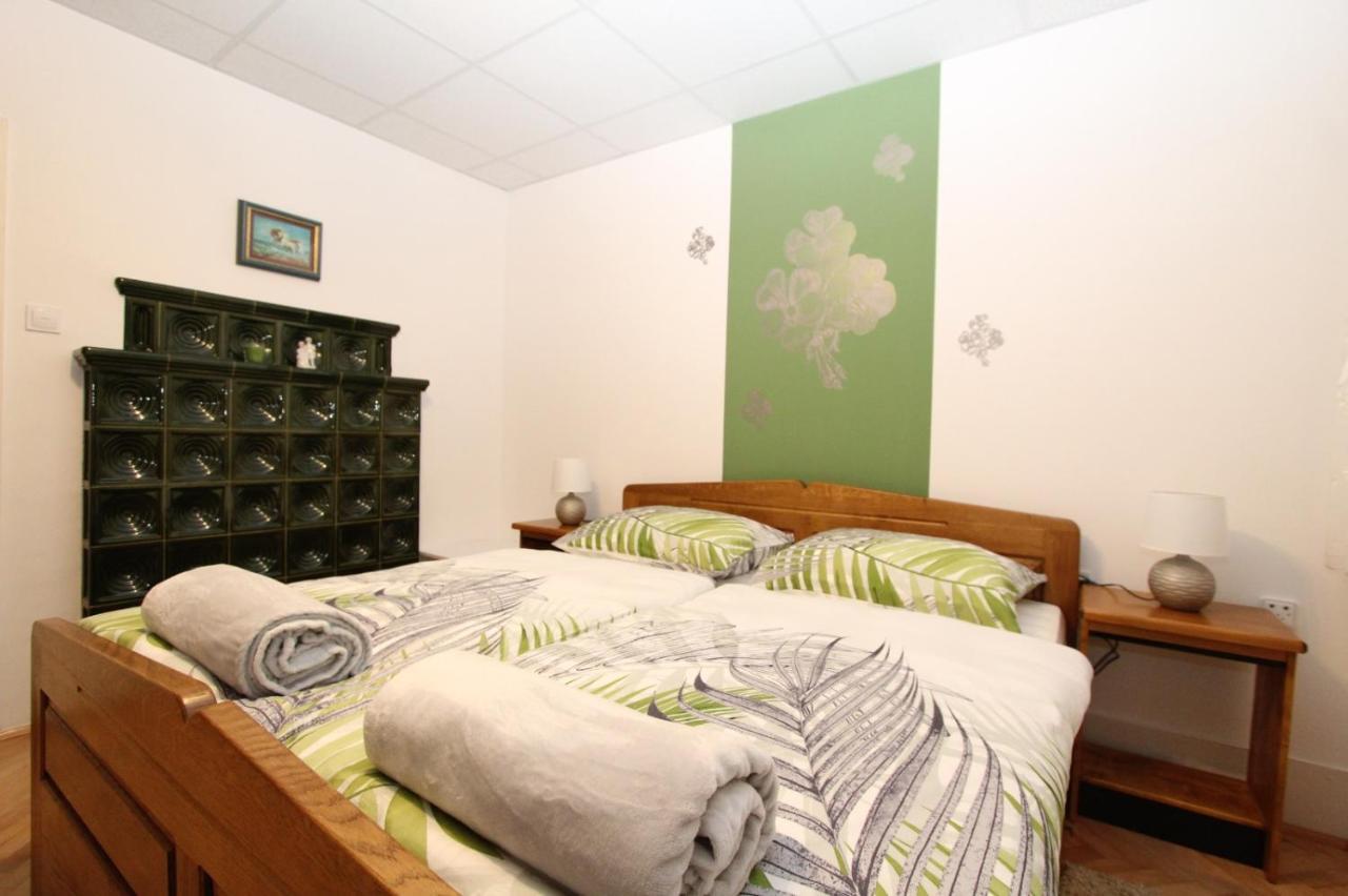 Arcadia Apartment